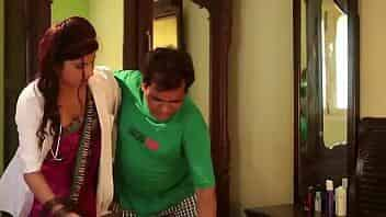 OLD FART SEDUCED BY DOCTOR SHOWING SAREE NAVEL video